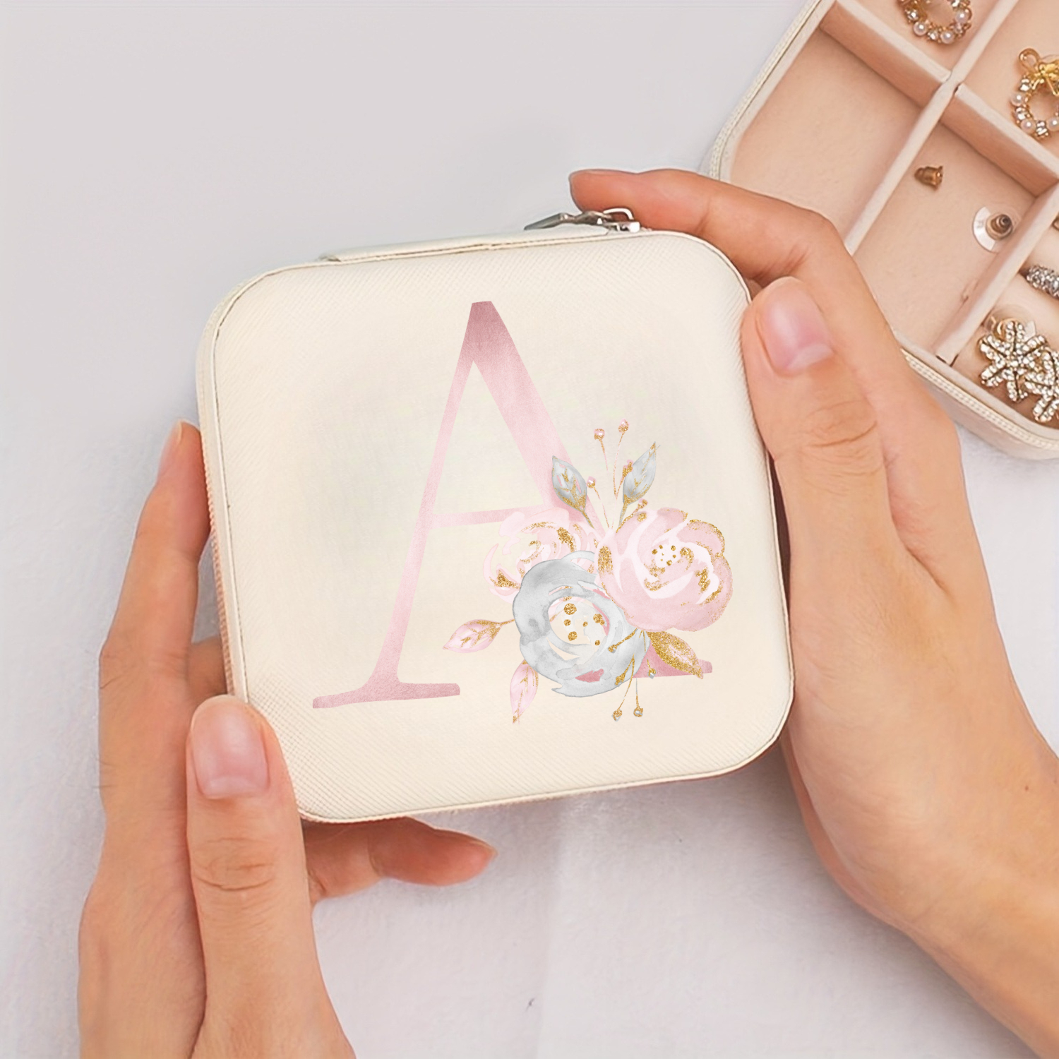 A-Z Alphabet Print Beige Trave - مراجعة Event Z وسعره