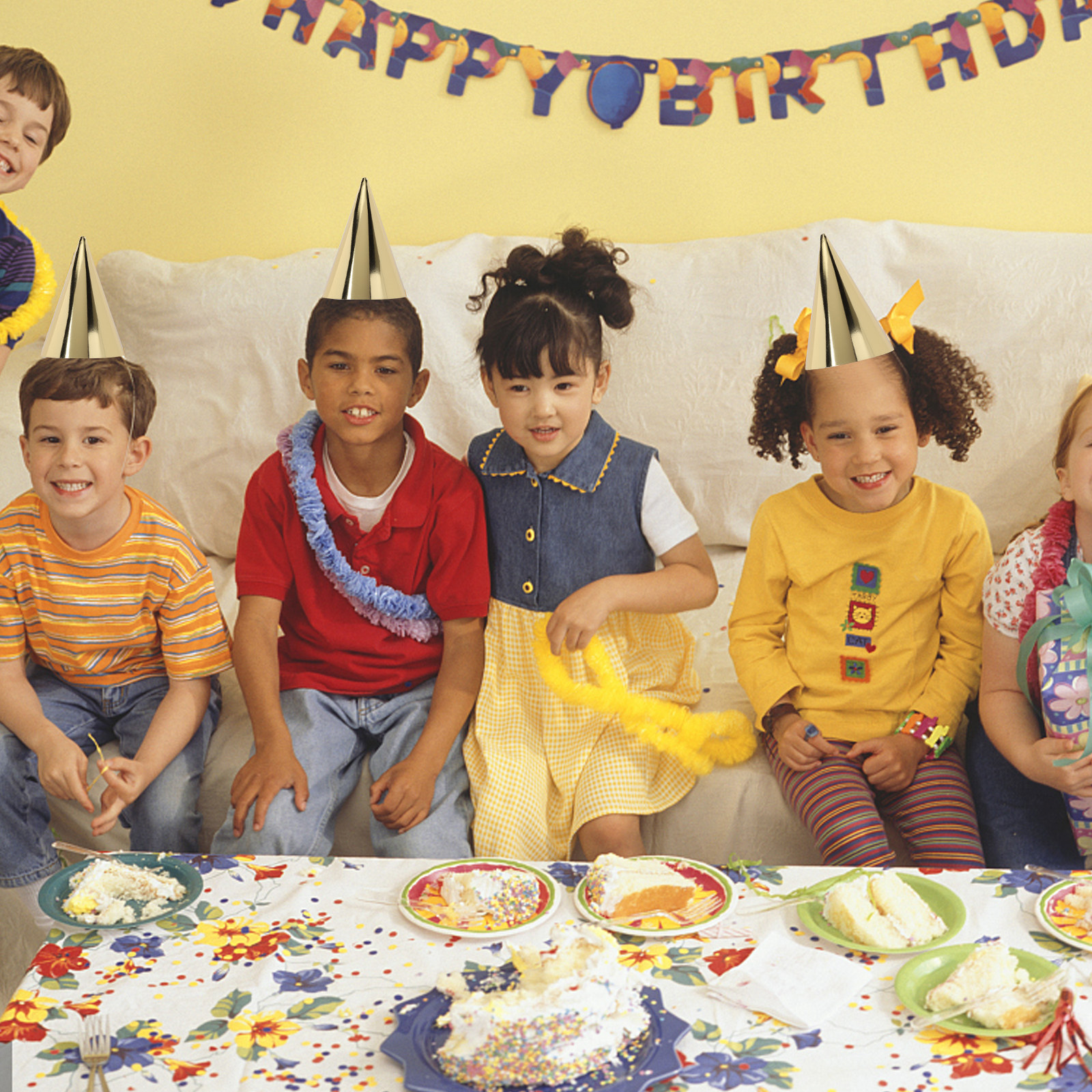 8Pcs Birthday Party Hats Gold  - مراجعة Party Hat Cone وسعره